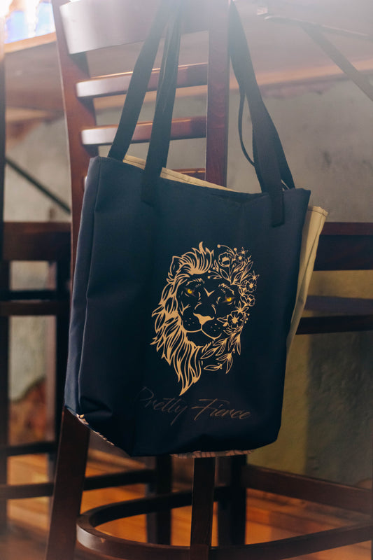Lion Tote bag black and gold