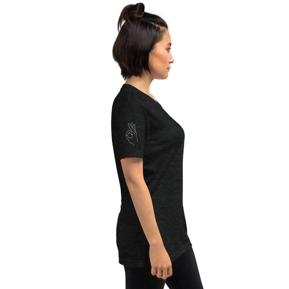 Okayest t-shirt with sleeve print charcoal black sideview